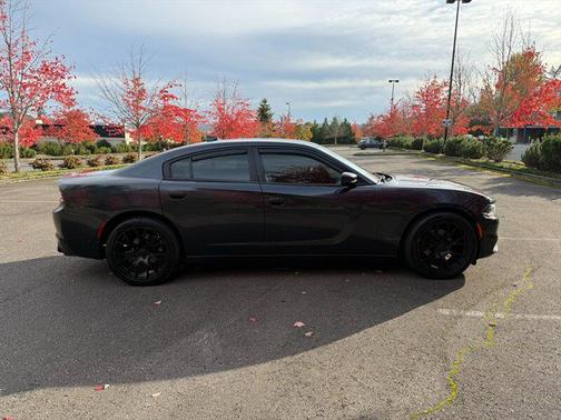 2016 Dodge Charger SXT