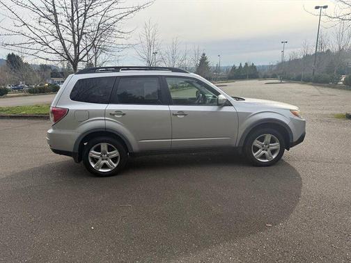 2010 Subaru Forester 2.5 X Premium