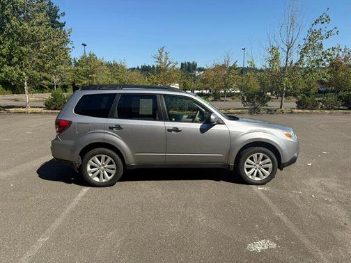 2011 Subaru Forester 2.5 X Premium