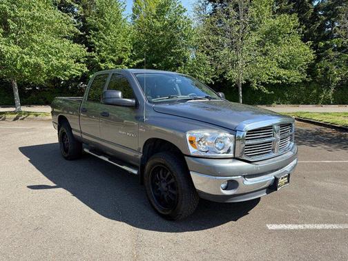 Mineral Gray Metallic Clearcoat 2007 Dodge Ram 1500 SLT Quad Cab