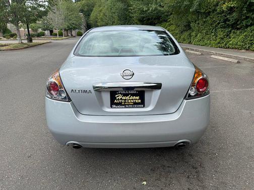 Brilliant Silver 2011 Nissan Altima 2.5 S