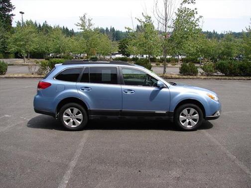 2010 Subaru Outback 2.5 i Premium