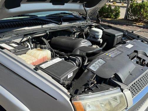 2004 Chevrolet Silverado 3500 LS Crew Cab