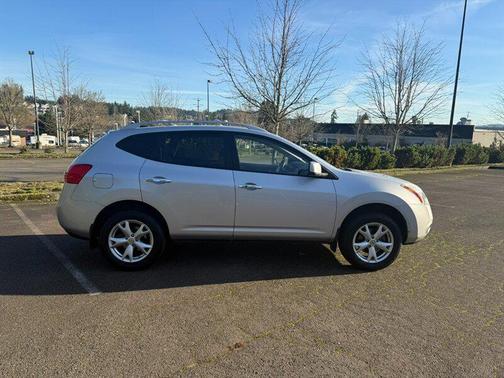 2010 Nissan Rogue SL