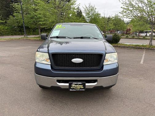 True Blue Clearcoat Metallic/Silver Clearcoat Metallic 2006 Ford F-150 XLT