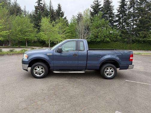 True Blue Clearcoat Metallic/Silver Clearcoat Metallic 2006 Ford F-150 XLT