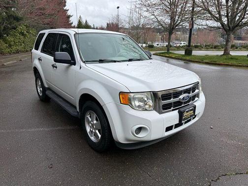 2010 Ford Escape XLS