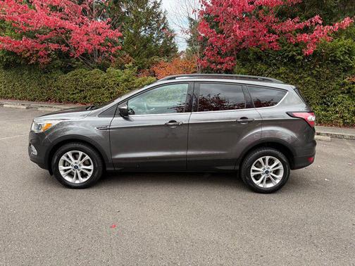 Gray 2018 Ford Escape SE