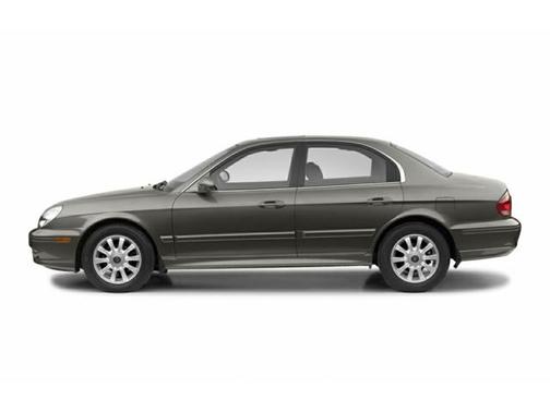 White Pearl 2004 Hyundai SONATA GLS