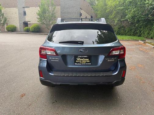 Lapis Blue Pearl 2017 Subaru Outback 2.5i Premium