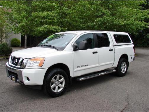 2015 Nissan Titan SV