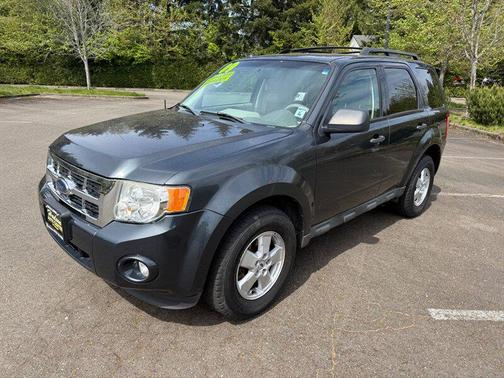 Sterling Gray Clearcoat Metallic 2009 Ford Escape XLT