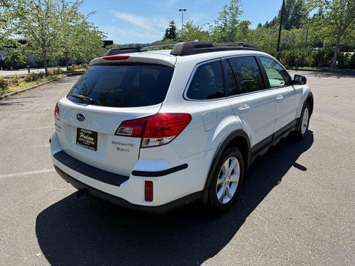 Satin White Pearl 2014 Subaru Outback 3.6R Limited