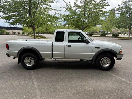 Oxford White Clearcoat 2000 Ford Ranger XLT SuperCab