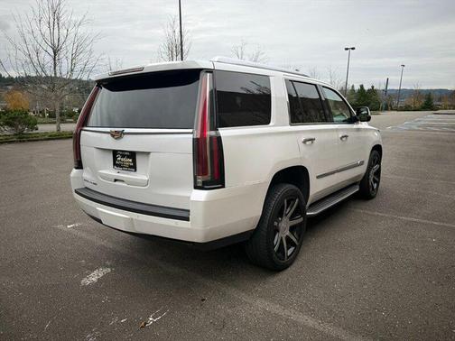 2016 Cadillac Escalade Luxury