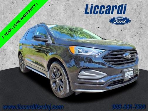 2022 Ford Edge SE