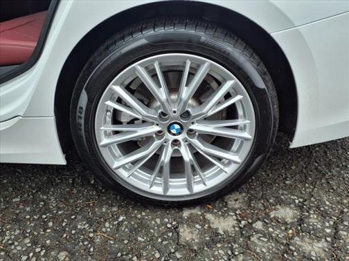 2024 BMW 330 i xDrive