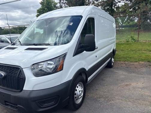 OXFORD WHITE 2024 Ford Transit-250 148 WB MEDIUM ROOF CARGO
