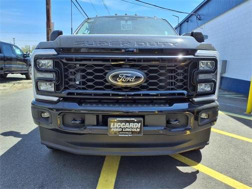 2025 Ford F-350 Lariat