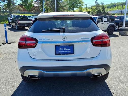 White 2019 Mercedes-Benz GLA 250 BASE 4MATIC