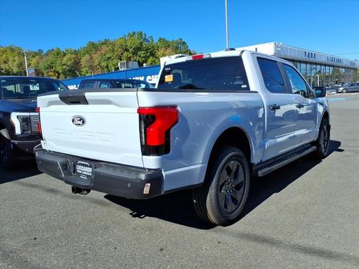 2025 Ford F-150 Lightning Pro