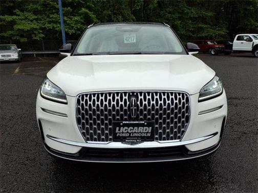 2025 Lincoln Corsair Premiere