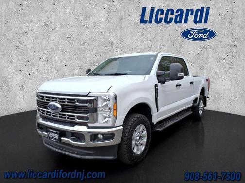 OXFORD WHITE 2023 Ford F-250 XLT