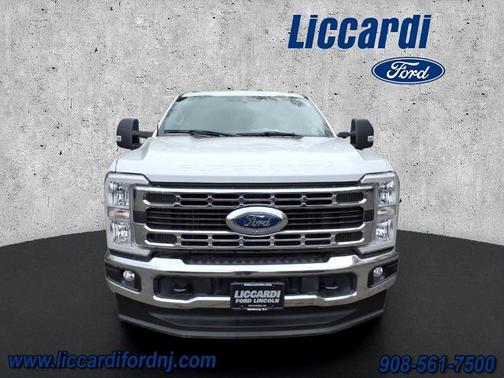 OXFORD WHITE 2023 Ford F-250 XLT
