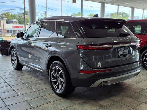 2025 Lincoln Corsair Premiere