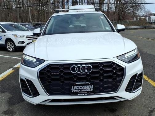 Ibis White 2022 Audi Q5 45 S LINE QUATTRO PREMIUM