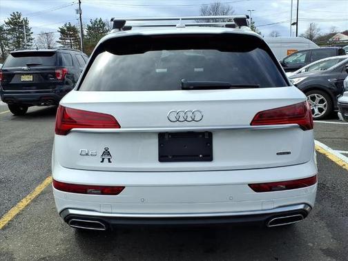 Ibis White 2022 Audi Q5 45 S LINE QUATTRO PREMIUM