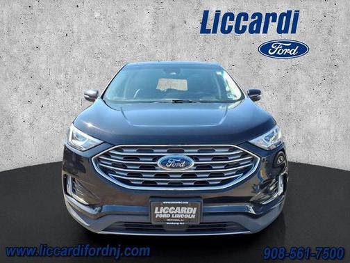 AGATE BLACK METALLIC 2019 Ford Edge TITANIUM