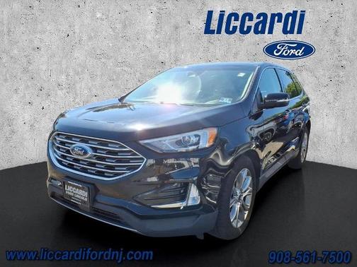AGATE BLACK METALLIC 2019 Ford Edge TITANIUM