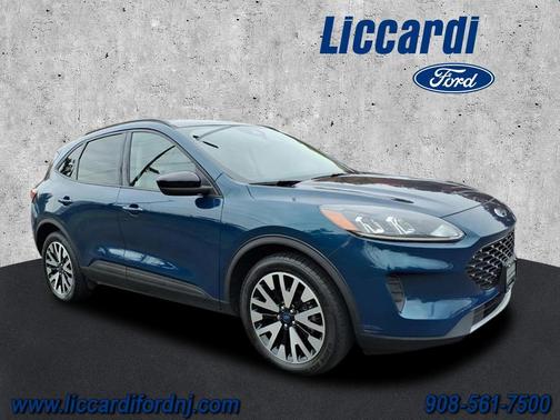 2020 Ford Escape SE SPORT