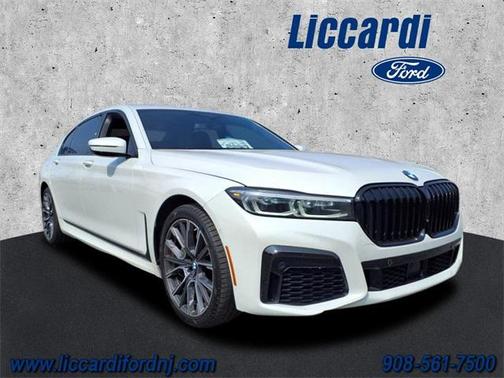 2022 BMW 750 i xDrive