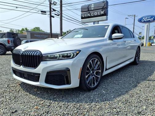 2022 BMW 750 i xDrive