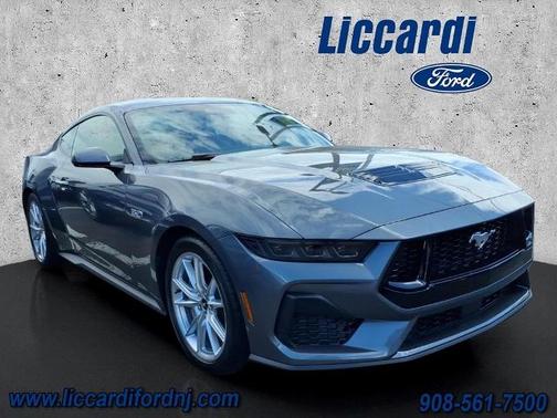 CARBONIZED GRAY METALLIC 2026 Ford Mustang GT PREMIUM