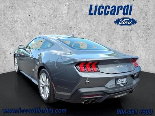 CARBONIZED GRAY METALLIC 2026 Ford Mustang GT PREMIUM