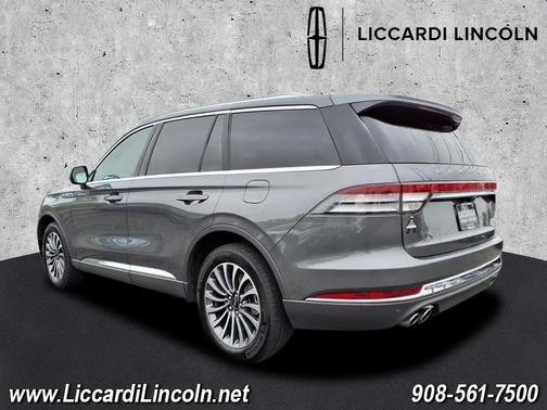2023 Lincoln Aviator Standard AWD