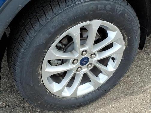 ATLAS BLUE METALLIC 2022 Ford Escape SE