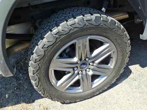 LEAD FOOT 2020 Ford F-150 XLT