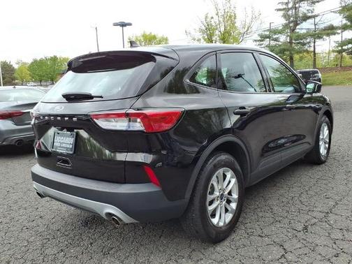 AGATE BLACK METALLIC 2022 Ford Escape S