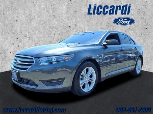 2018 Ford Taurus SEL