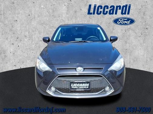 Black 2019 Toyota Yaris Sedan L