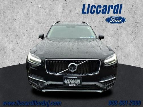 Onyx Black Metallic 2017 Volvo XC90 T6 MOMENTUM