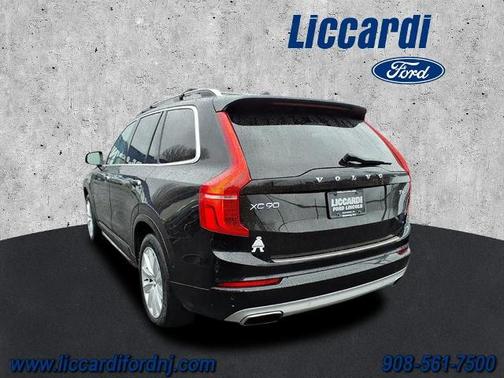 Onyx Black Metallic 2017 Volvo XC90 T6 MOMENTUM