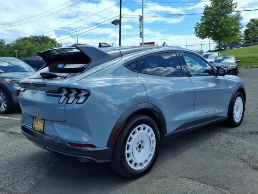 GLACIER GRAY MET TRI-COAT 2025 Ford Mustang Mach-E GT
