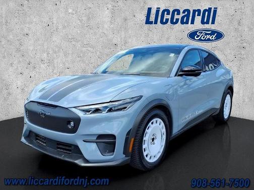 GLACIER GRAY MET TRI-COAT 2025 Ford Mustang Mach-E GT