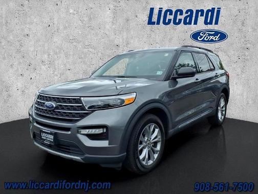 CARBONIZED GRAY METALLIC 2023 Ford Explorer XLT