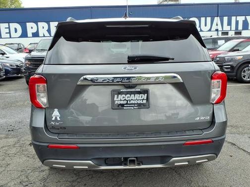 CARBONIZED GRAY METALLIC 2023 Ford Explorer XLT